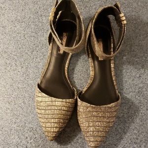 BCBGeneration flats